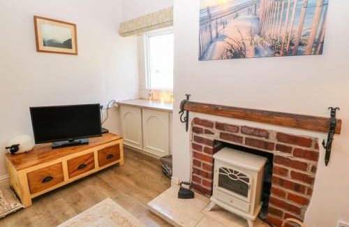 Rhoscolyn Maison | Charming 2 Bed House near Rhoscolyn DISCOUNTS FOR