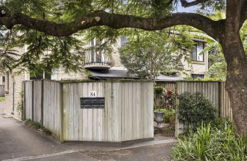 Ascot Appartement | Charming 2-Bed Terrace in Prestigious Ascot