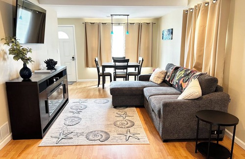 Brick Maison | Charming 2-bedroom beach house at the Jersey Shore.