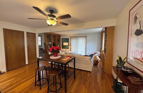 Port Jefferson Maison | Charming 2-bedroom townhome in Port Jefferson Its a Hop Skip and a jump to town