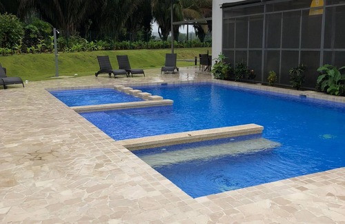 Jaco Appartement | Charming 2-bedroom apartment with AC, WiFi in beautiful Playa Hermosa in Mistico
