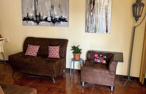 Santo Tomas Maison | Charming 2-bedroom house in delightful Santo Domingo with WiFi