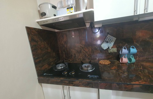 Batangas City Maison | Charming 2-bedroom townhome in Batangas City with AC, WiFi