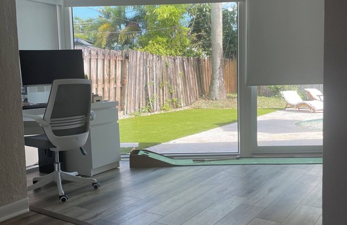 Garden Isles Maison | Charming 2-bedroom house, 2 miles from the Pier in Pompano Beach