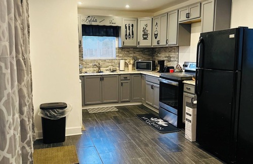 Warner Robins Maison | Charming 2-bedroom house with WiFi, AC in pleasant Warner Robins