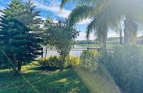 DeLand Maison | Charming 2-bedroom, 1 office, 1 TV room, house in wonderful DeLand with AC, WiF