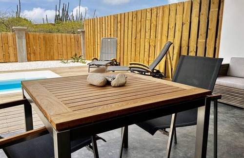 Nikiboko Appartement | Charming 2-bedroom apartment with AC, WiFi in tranquil Kralendijk