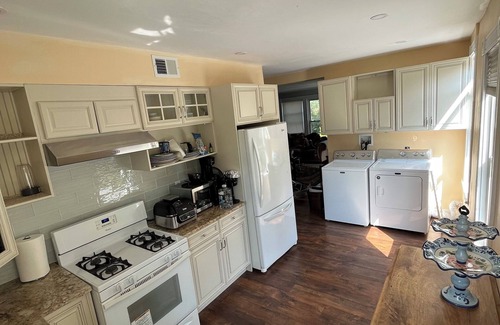 Morristown Appartement | Charming 2-bedroom apartment with WiFi, AC in tranquil Morristown