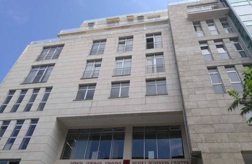 mtatsminda Appartement | Charming 2-bedroom apartment with a balcony in T'bilisi