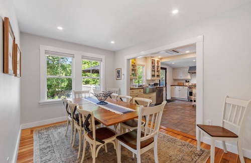 Rockport Appartement | Charming 2-bedroom apartment in serene Rockport neighborhood