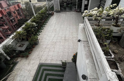 Bhowanipore Appartement | Charming 2-bedroom apartment with open terrace in central Kolkata with WiFi, AC