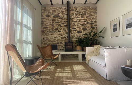 Grandola Appartement | Charming 2-bedroom apartment in wonderful Grândola with WiFi, AC