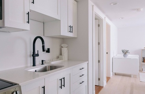 Beverly Appartement | Charming 2-bedroom apartment in beautiful Beverly with AC