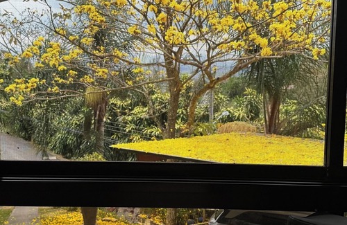 Mercedes Appartement | Charming 2-bedroom apartment in wonderful Atenas with AC, WiFi