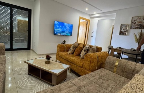 Sousse - Monastir Appartement | Charming 2-bedroom apartment with WiFi, AC in welcoming Sousse