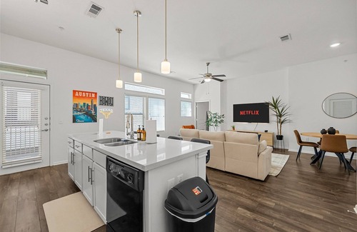 Montopolis Appartement | Charming 2-bedroom apartment with AC, Pool, Gym - Close to Airport and Downtown