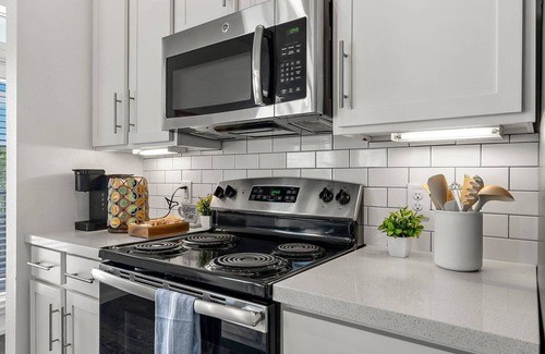 Montopolis Appartement | Charming 2-bedroom apartment with AC, Pool, Gym - Close to Airport and Downtown