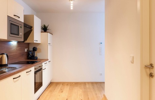 Vienna Appartement | Charming 2-bedroom apartment with terrace, grill, WiFi, AC in brilliant Vienna