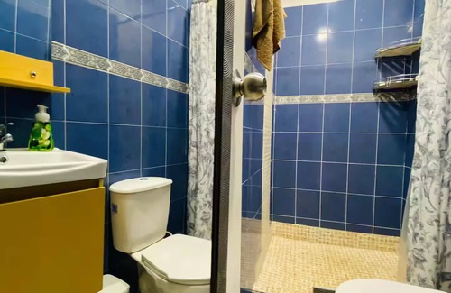 San Antonio Appartement | Charming 2-bedroom apartment in lovely Cali with AC