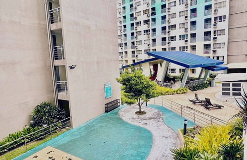 Sasa Copropriété | Charming 2-bedroom condo with WiFi and AC in lovely Davao City
