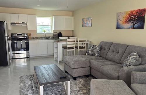 Rosita South Copropriété | Charming 2-bedroom condo in fabulous Eagle Pass with AC, WiFi.