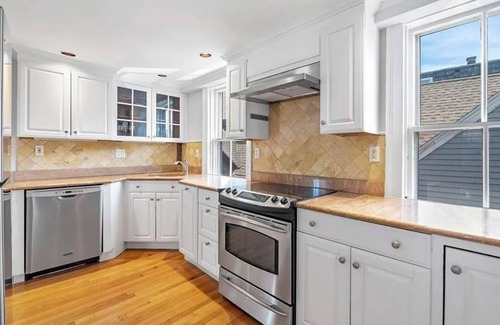Marblehead Copropriété | Charming 2-bedroom condo with parking in Old Town Marblehead, minutes to Salem