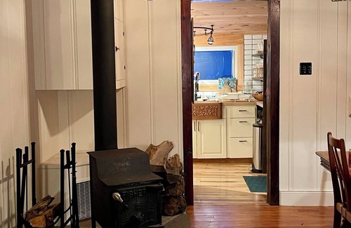 Gilboa Cabine | Charming 2-bedroom cabin in enchanting Gilboa with WiFi