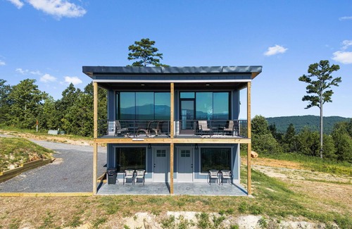 Tennga Cabine | Charming 2-bedroom cabin in peaceful Ocoee with amazing mountain views