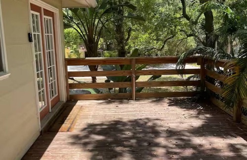 Oldsmar Maison | Charming 2-bedroom Central to Tampa and Beaches in Oldsmar