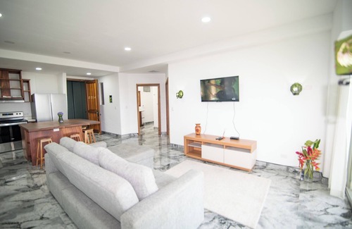 Tilaran Copropriété | Charming 2-bedroom condo with WiFi, AC in marvelous Lake Arenal.