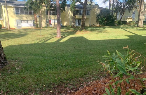 Silver Springs Shores Copropriété | Charming 2-bedroom condo with WiFi, AC in enchanting Ocala