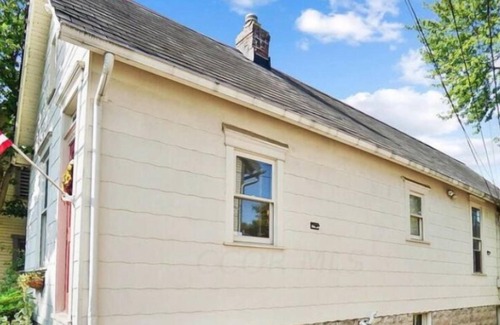 Downtown Columbus Cottage | Charming 2-bedroom cottage with WiFi, AC in the heart of German Village