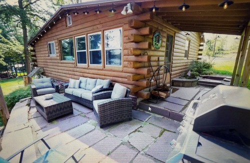 Elcho Cottage | Charming 2-bedroom cottage lake property with two piers, kayaks and fire pit!