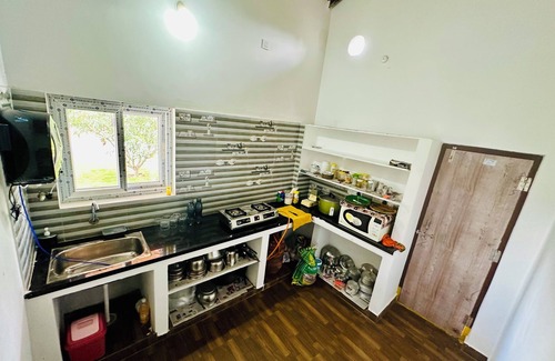 Bhongir Autre | Charming 2-bedroom farmhouse with pool,AC, in Bibinagar in a 5 acre Mango farm