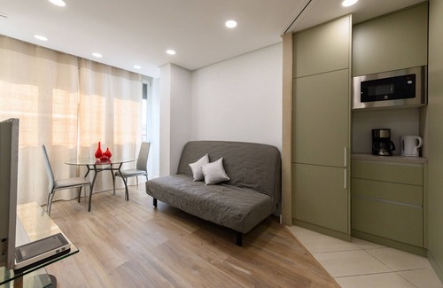 Cuatro Caminos Appartement | Charming 2-bedroom flat with city views - Madrid
