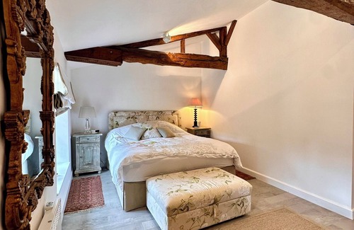 North district Autre | Charming 2-bedroom Gite in peaceful Niort - WiFi, 10 mins from City Center