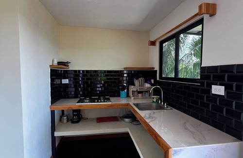 Manzanillo Maison | Charming 2-bedroom house in delightful Manzanillo with AC