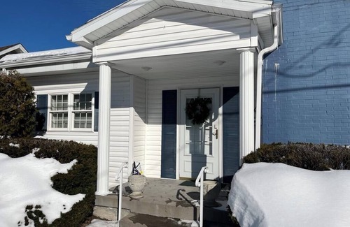 Buckhannon Maison | Charming 2-bedroom house with AC, WiFi in Buckhannon