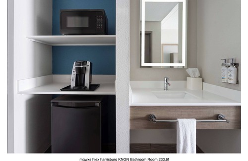 Harrisburg Hôtel | Charming 2-bedroom hotel with AC, Guest Laundry, and fitness room in Harrisburg