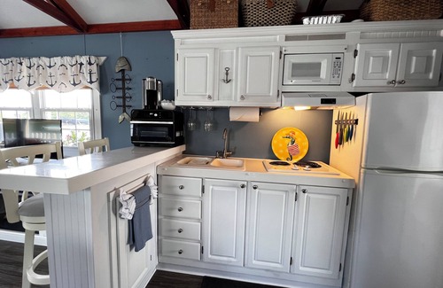 Portsmouth Location De Bateaux | Charming 2-bedroom house boat in Portsmouth with AC, WiFi