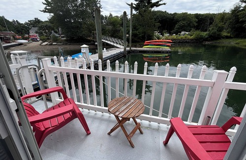 Portsmouth Location De Bateaux | Charming 2-bedroom house boat in Portsmouth with AC, WiFi