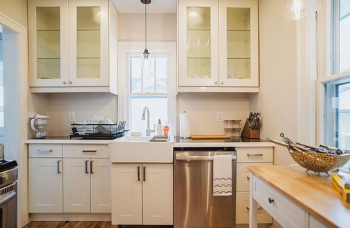 Union Park Maison | Charming 2-bedroom house with WiFi, Centrally Located in Saint Paul