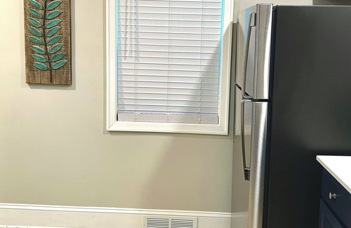St. Paul Maison | Charming 2-bedroom house in Saint Paul with AC