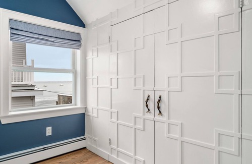 Swampscott Maison | Charming 2-bedroom house in welcoming Swampscott with private beach