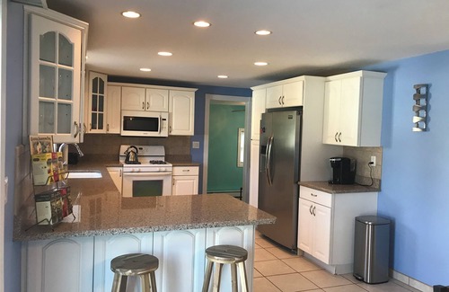 Point Pleasant - Toms River Maison | Charming 2-bedroom house in delightful Toms River with fitness room, WiFi