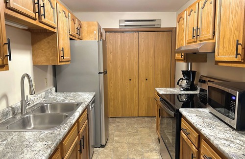 Reedsburg Maison | Charming 2-bedroom Home in Reedsburg Home/20min from Wisconsin Dells