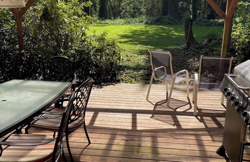 Marylhurst Maison | Charming 2-bedroom house in beautiful West Linn