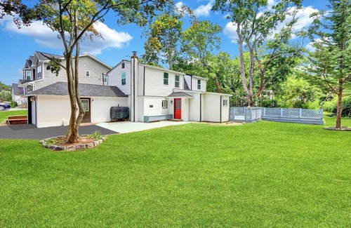 Holbrook Maison | Charming 2-bedroom house in delightful Holbrook with AC