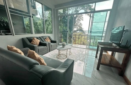 Karon Maison | Charming 2-bedroom house with awesome Patong Sea view and City view