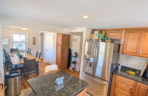 Malden Maison | Charming 2-bedroom house with WiFi, AC in enjoyable Malden